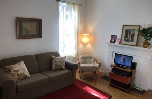 Brooklyn Heights Apartment | Spacious, Clean 1 Bedroom + Office