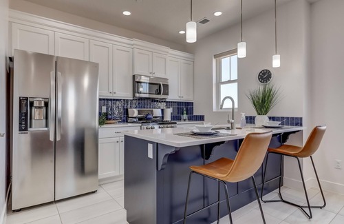 St. George Cottage | Spacious | Clean | Get-a-way for two! | Sky