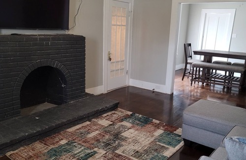 Highland Park Villa | Spacious Colonial 3 bedroom near downtown