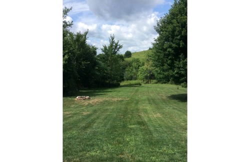 Delmont House | Spacious Comfortable Home to Work, Play or Relax