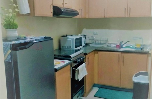 Bagumbayan Condo | Spacious Condo at One Central Park Eastwood Quezon City/Manila - 4 to 5 guests