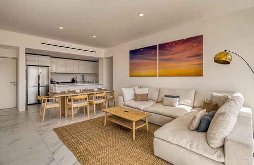 Ampliacion Juarez Apartment | Spacious condo with private washer/dryer, city views, and shared pool