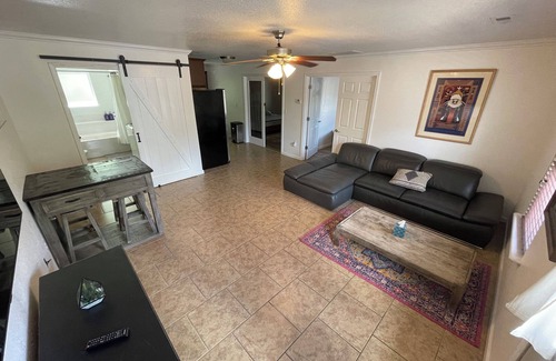 Bentonville House | Spacious Cottage in Rogers. Central: bike trails, restaurants, work, everything!