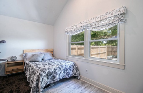 Gulfport Cottage | Spacious Cottage Near the Beach