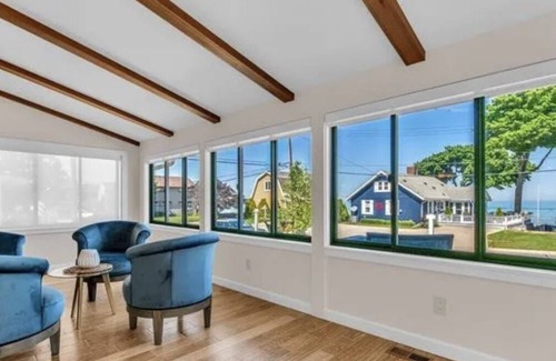 Port Huron Cottage | Spacious Cottage with Private Beach