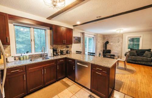 Freeport House | Spacious Country Home Freeport, 5 min to LL Bean!