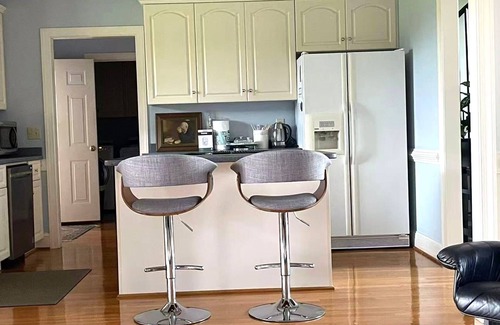 Benson House | Spacious Countryside Retreat