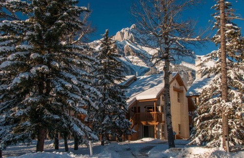 Banff Condo | Spacious + Deluxe Rockies Condo | Great Location!