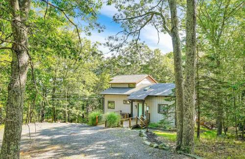 Bushkill House | Spacious Design Lodge In Woods - Bushkill