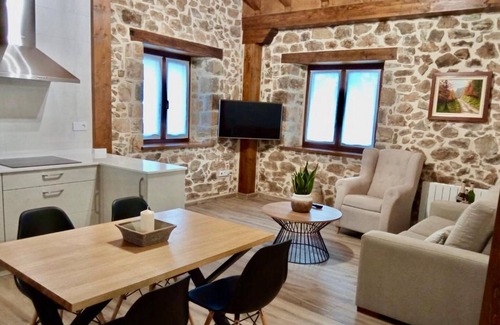 Mogrovejo Apartment | Spacious Duplex Apartment