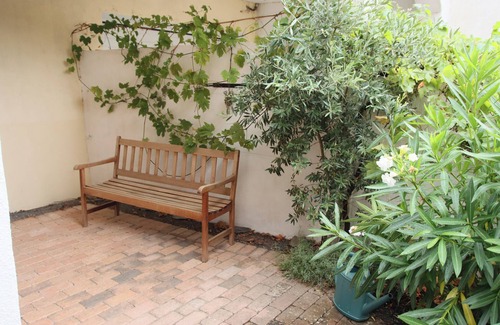 Axat Apartment | Spacious easy access ground floor flat in Axat "guest favourite" on rival site.