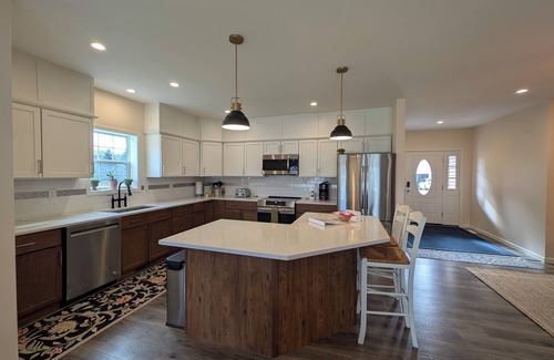 Ellicottville House | Spacious Entire Home close to HoliMont and Village