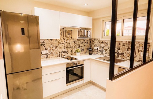 Juan-les-Pins Apartment | Spacious F3 in the center of Juan les Pins very close to the beach