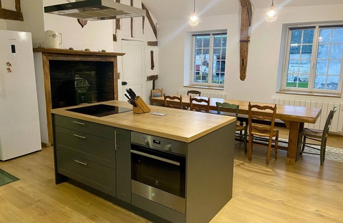 Loury Cottage | Spacious family home near Orleans, quiet with garden