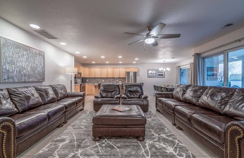 St. George Condo | SPACIOUS FAMILY UNIT. 1ST FLOOR. BY POOLS,RESORT W/BIKES.nYEAROUND FAMILY FUN !