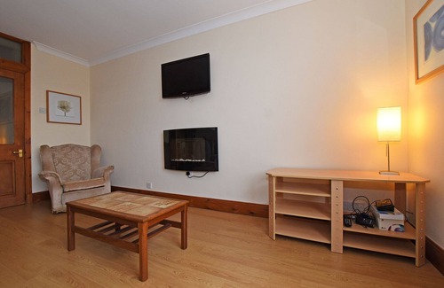Seahouses Apartment | Spacious First Floor 2 bed apartment with views of the Farne Islands.