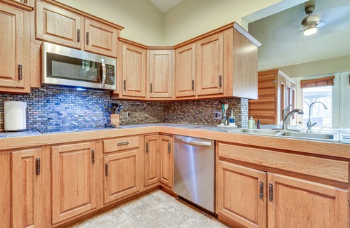 Fort Wayne House | Spacious Fort Wayne Home w/ Hot Tub + Sauna!