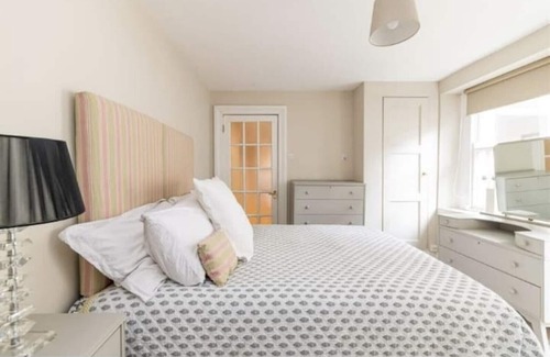 Jesmond Apartment | Spacious Garden Flat in Vibrant part of Jesmond