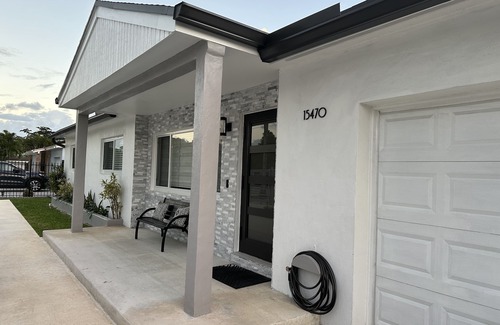 Leisure City House | Spacious Getaway Home Waiting for You!