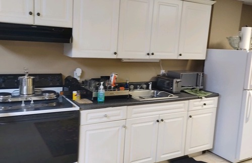Hampton Bays Apartment | Spacious Hamptons Apartment.nn- New Pool House Available See Listing ID- 2719927