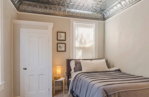 Orange City House | Spacious Historic Gem w/ 5 Beds!