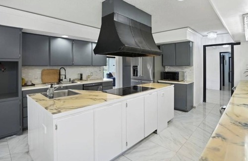 Lakeview  Jefferson County House | Spacious Home in Port Arthur