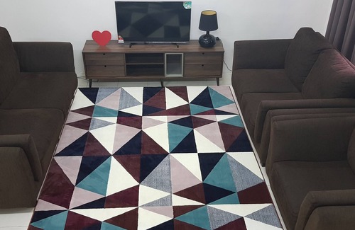 Sepang House | Spacious home near KLIA & Sepang Circuit