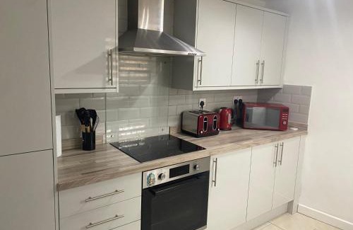 Harlow House | Spacious Home , Sleeps 7, Free Parking , Harlow