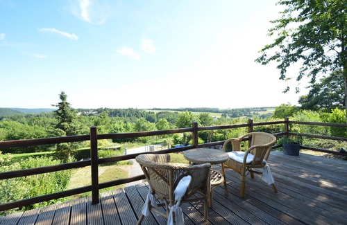 Hastiere-Lavaux House | Spacious house with beautiful terrace