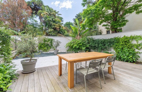 Guilhemery House | Spacious house with garden