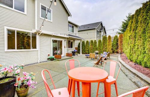 Kent House | Spacious Kent Home Near SeaTac Airport with Patio