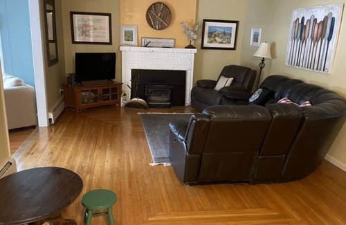 Bernhards Bay House | Spacious Lake house