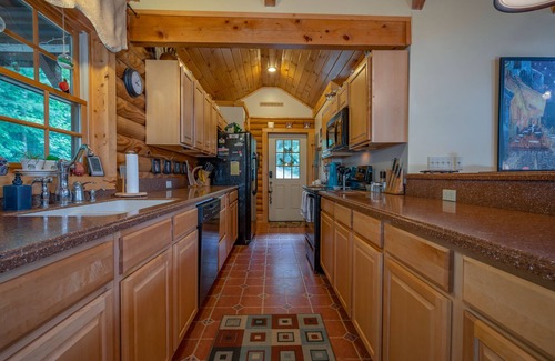 Lake Lure Cabin | Spacious Log Cabin in community with Lake and River Access.