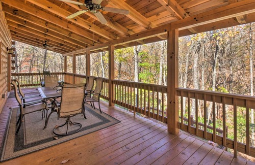 Dahlonega Cabin | Spacious Log Cabin w/ Deck, Fire Pit & Forest View