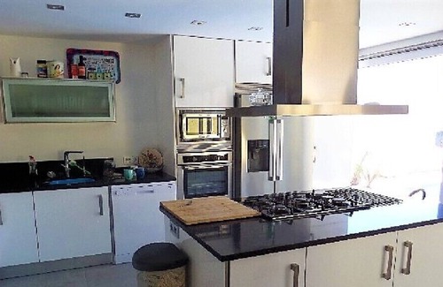 Garrucha House | Spacious Luxurious Detached Villa With Pool and a Pool Table