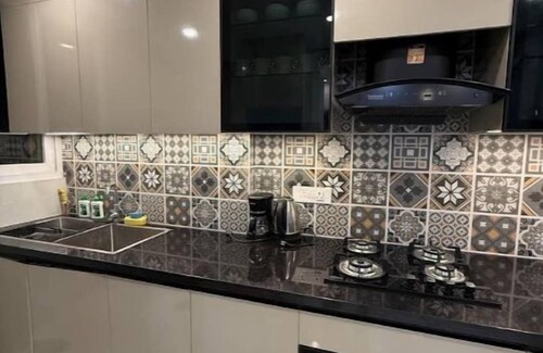 Noida Apartment | Spacious Modern 3 Bedroom Apartment