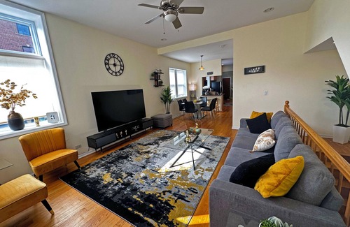 Noble Square Condo | Spacious & Modern 3BD/2BA Home- Garage Parking!
