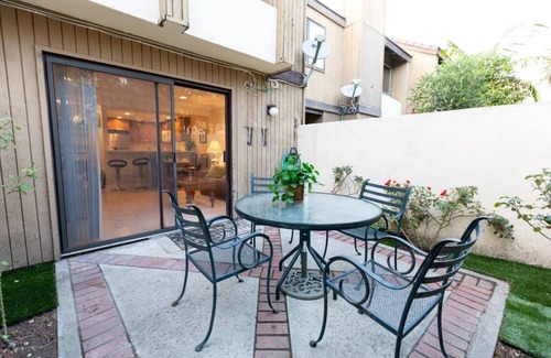 Hermosa Village House | Spacious Modern Anaheim condo 2bedrooms,2.5bathrooms -Ideal for 31+ day stays