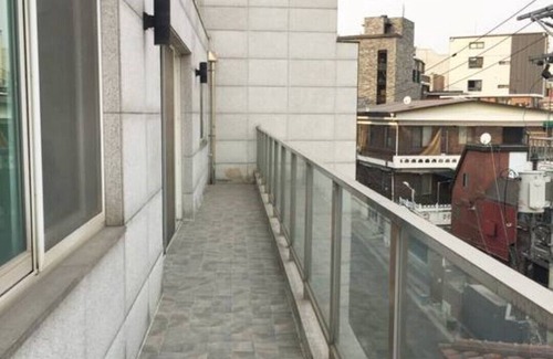 Hannamil-tong Apartment | Spacious modern home, great for families