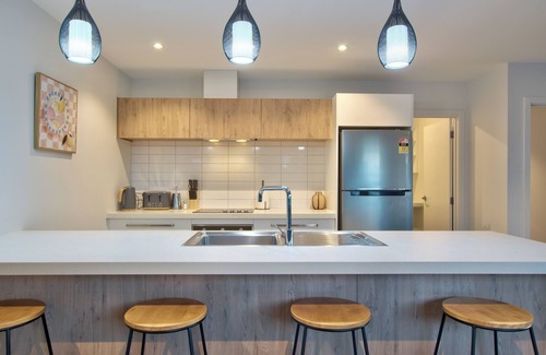 Lake Hayes House | Spacious, Modern Shotover Home For Family & Friends