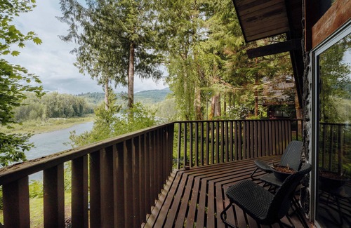Concrete Cabin | Spacious North Cascades Riverside A-Frame w/Mt Baker Views - Dog-Friendly