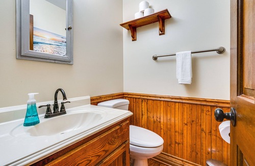 Worthington House | Spacious Ohio Home ~ 12 Mi to Downtown Columbus