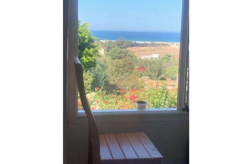 Bni Makada House | Spacious one-bedroom apartment close to the sea