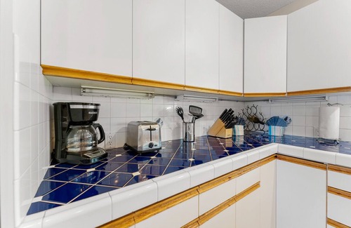 Kaanapali Condo | Spacious One Level Condo with Stunning Views!