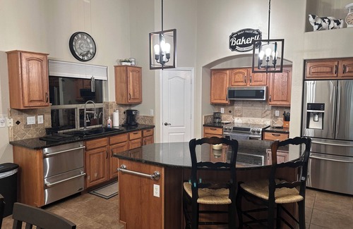 San Tan Valley House | Spacious open concept rancher with private heated pool in Johnson Ranch