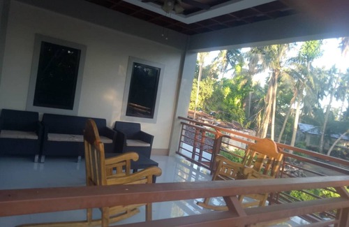 Panglao House | Spacious private and gated modern home within walking distance to beach/resorts.