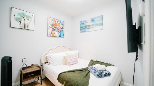 Park View Villa | Spacious, Relaxing and Gorgeous 5BD 5BA House in DC