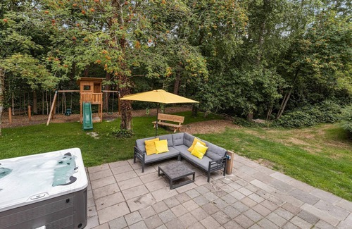 Vlagtwedde House | Spacious Retreat, Vlagtwedde
