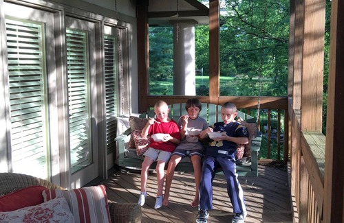 Opryland House | Spacious Riverfront! 3 Miles Opryland, 10 Min Downtown Nashville