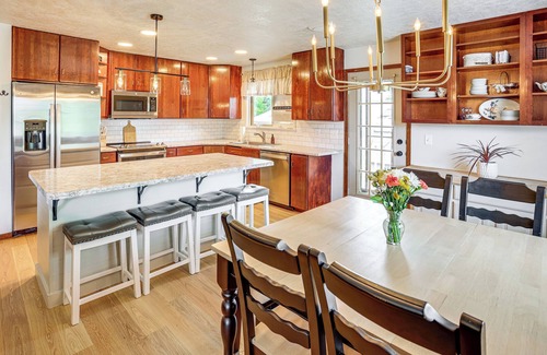 Rock Springs House | Spacious Rock Springs Stay Near Shops & Dining!